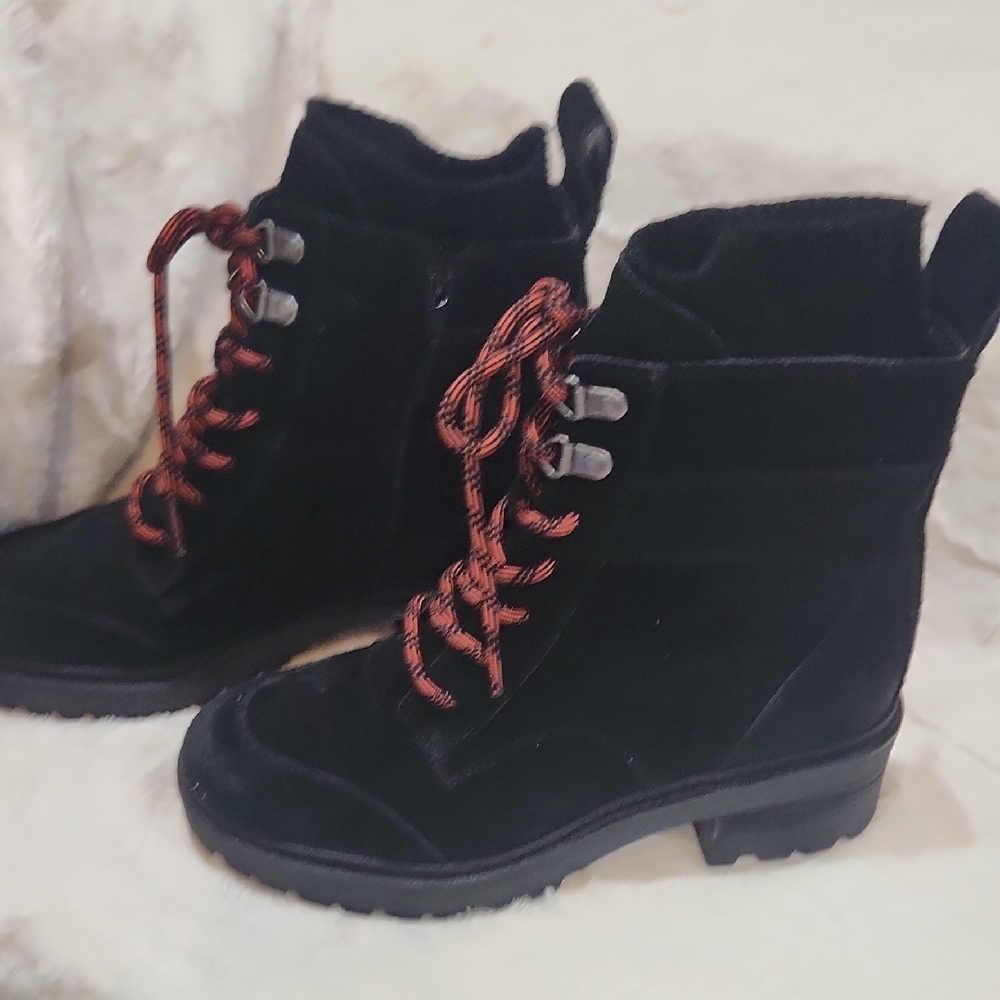 Zodiac Black Lace-Up Boots with Red Accents - Picture 4 of 7